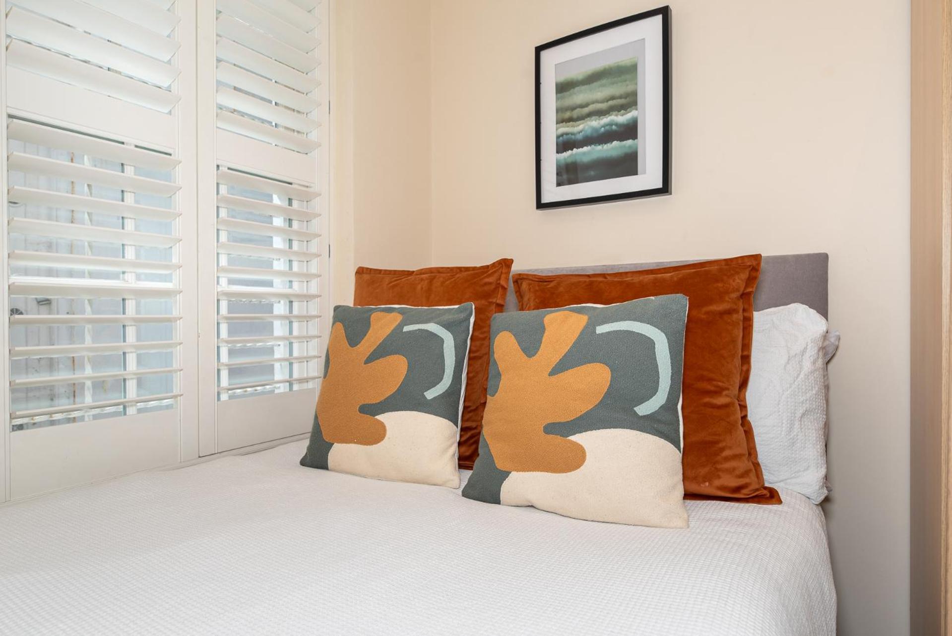 3 Bedroom Apartment With Private Terrace In Pimlico, Westminster, Victoria London Kültér fotó