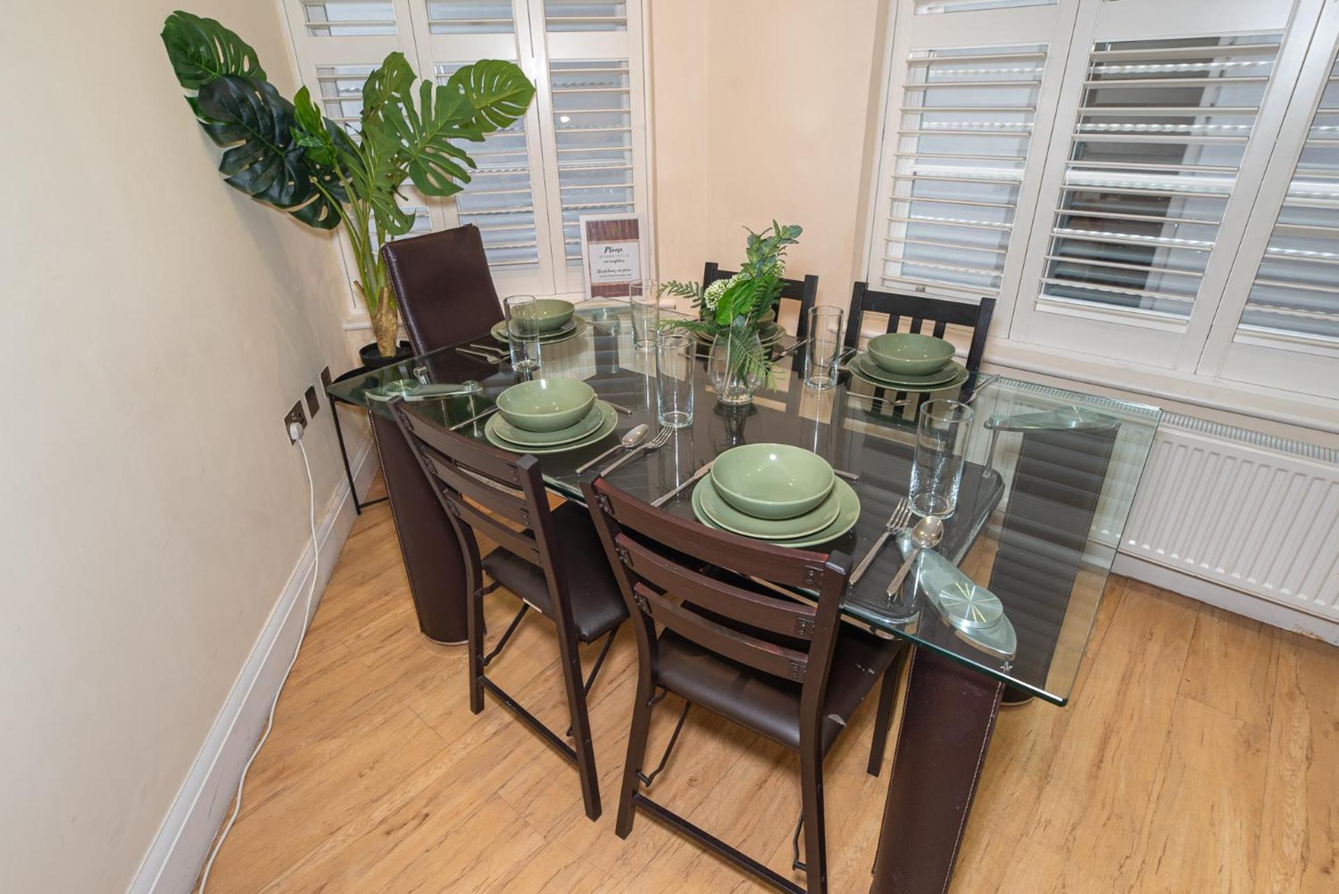3 Bedroom Apartment With Private Terrace In Pimlico, Westminster, Victoria London Kültér fotó