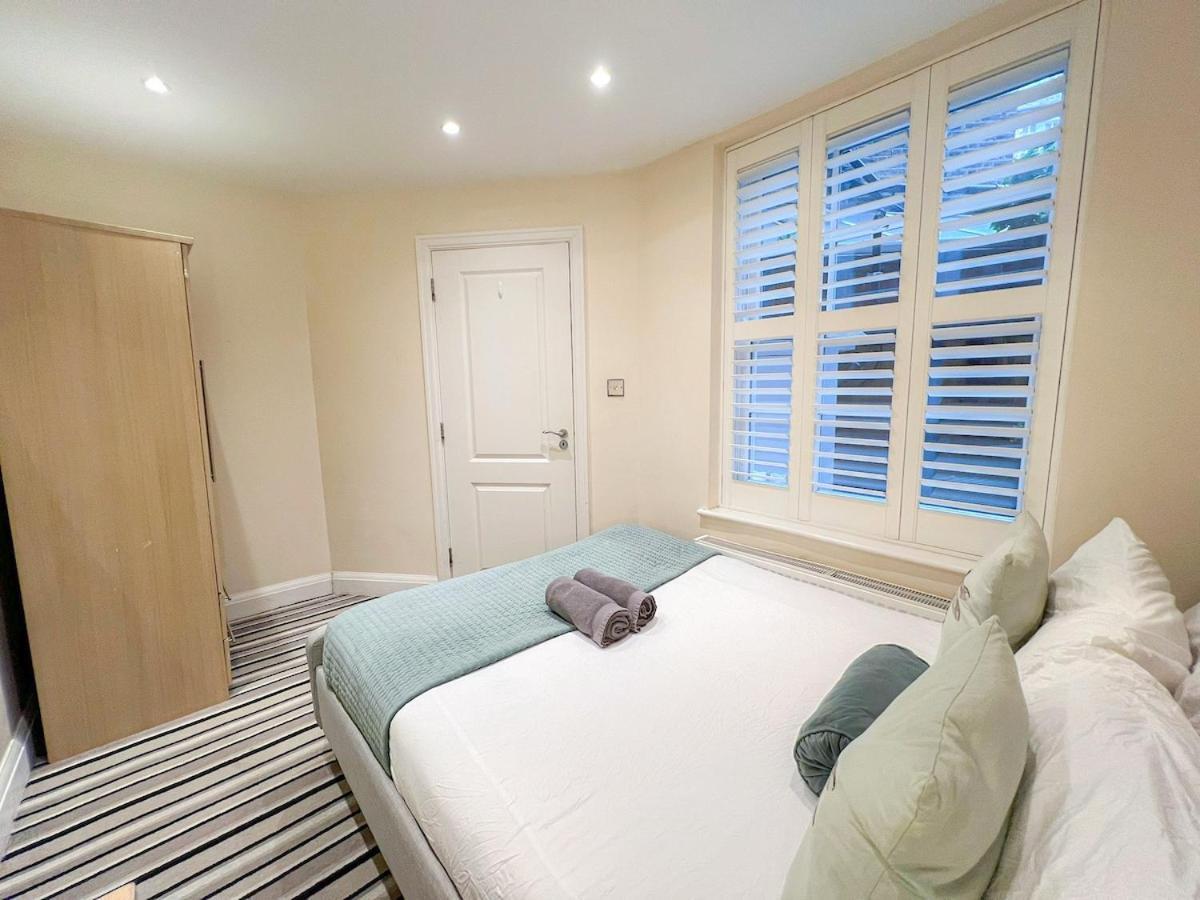 3 Bedroom Apartment With Private Terrace In Pimlico, Westminster, Victoria London Kültér fotó
